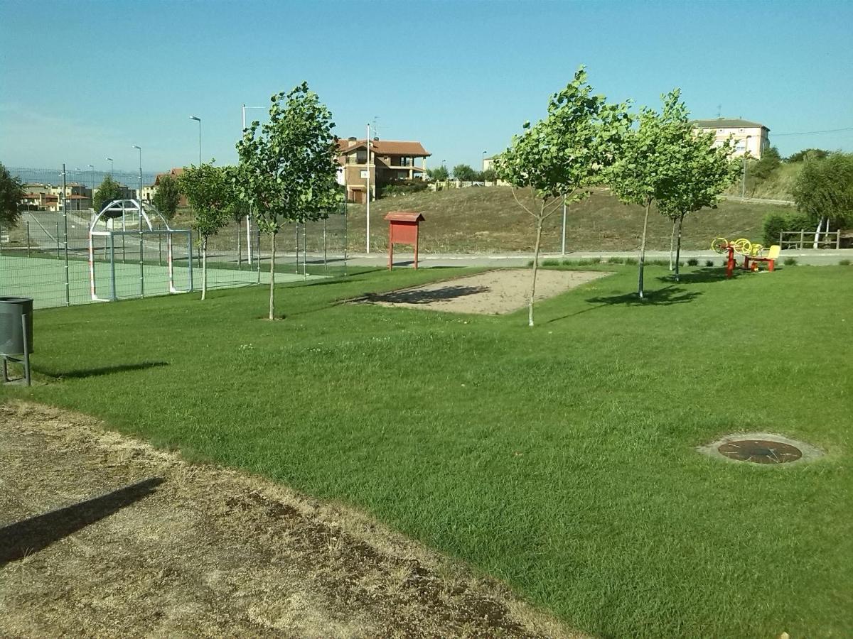 Apartamento Golf Buenas Vistas Cirueña المظهر الخارجي الصورة