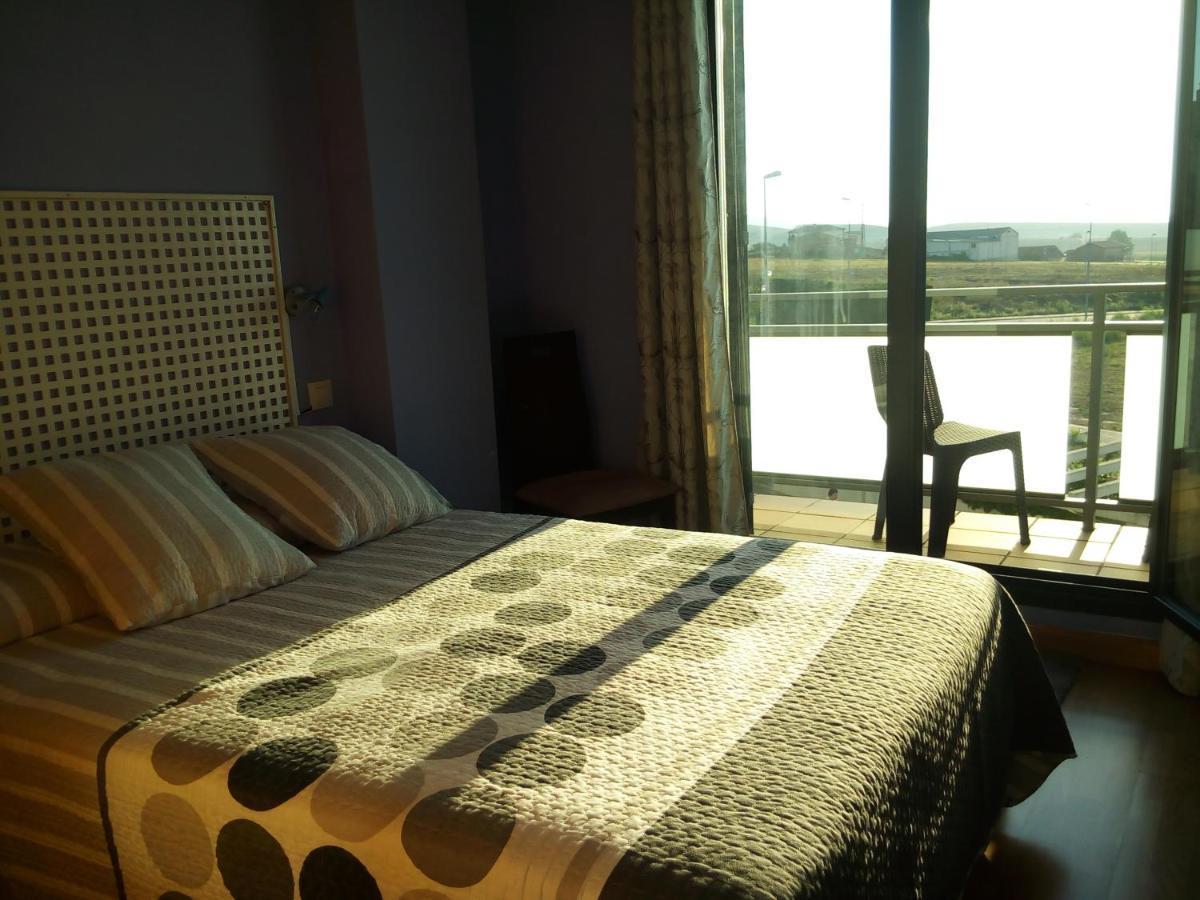 Apartamento Golf Buenas Vistas Cirueña المظهر الخارجي الصورة