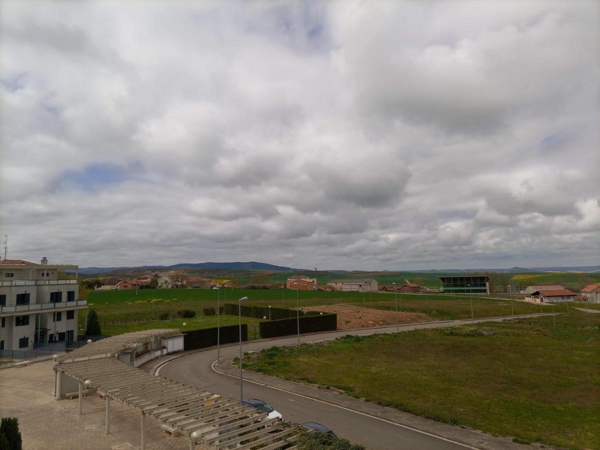 Apartamento Golf Buenas Vistas Cirueña المظهر الخارجي الصورة